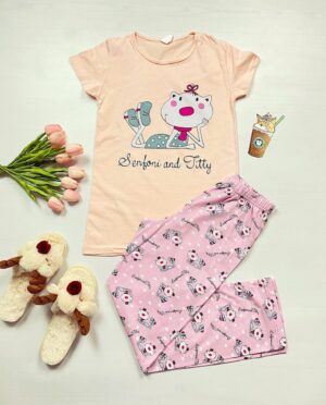 Pijama dama bumbac primavara-vara cu pantaloni lungi roz si tricou roz cu imprimeu Senfoni